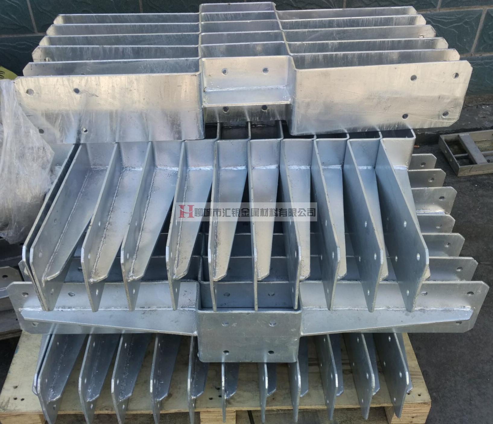 管母線(xiàn)托架 管母線(xiàn)托架